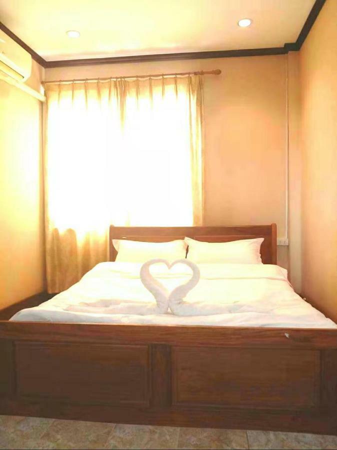 Ban Nongdouang Green Land Hotel מראה חיצוני תמונה